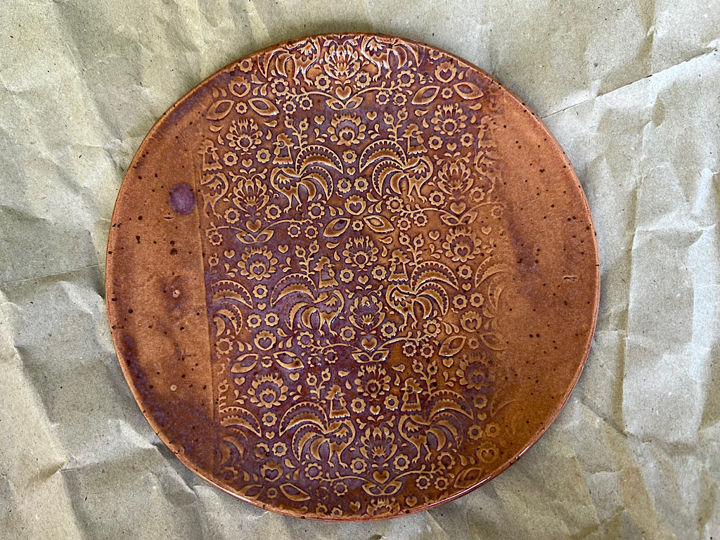 Handgemachter Keramik-Dekorteller – Steinzeug
