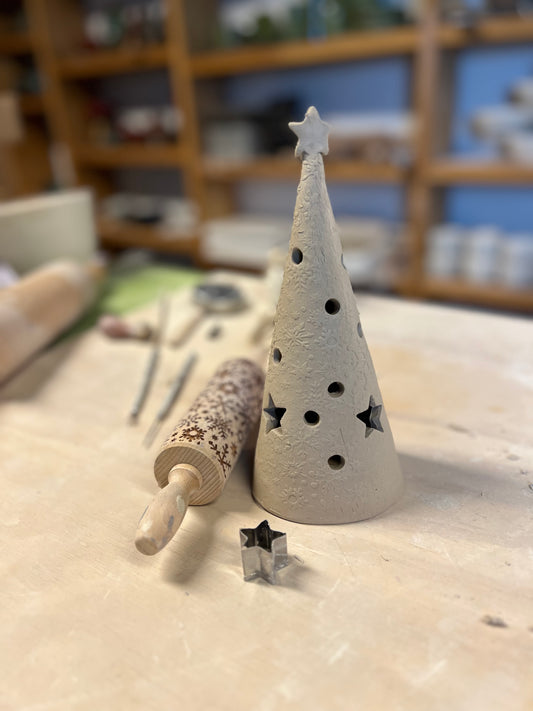 Christmas tree lantern workshop 29.11, 14:00 or 4.12, 18:30