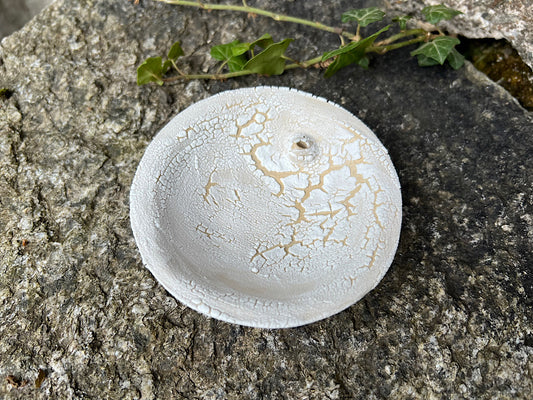 Handgemachter Keramik-Räucherstäbchenhalter