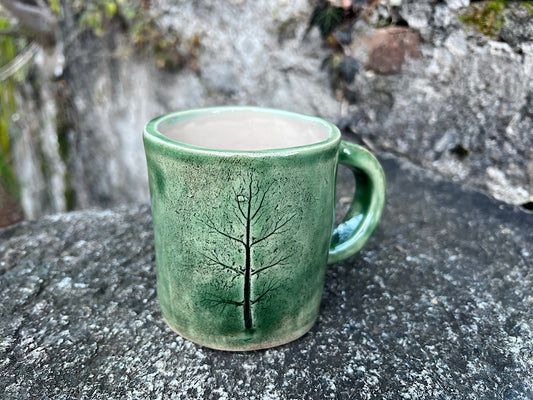 Handgemachter Keramikbecher in Kaffeefarbe, grünes Steinzeug, 300 ml - Botanisch