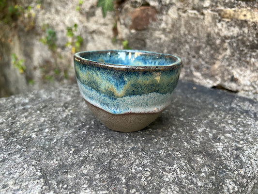 Handmade Ceramic Matcha Bowl - Black Stoneware 200 ml - Lakeshore