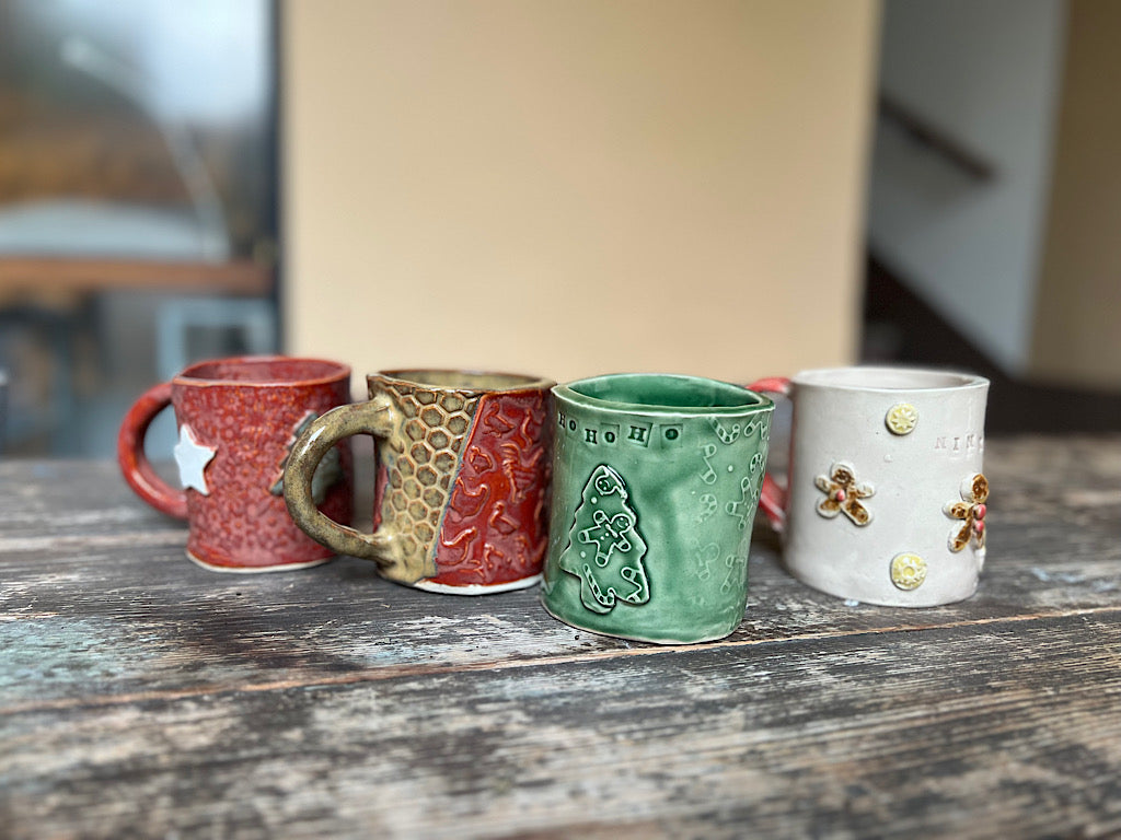 Corso di ceramica - Workshop tazza natalizia - 19.11 18:00 o 6.12 17:00