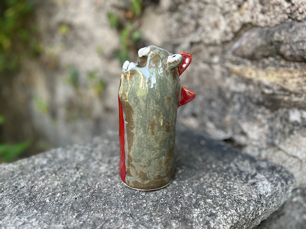 Vaso a forma di Dinosauro/Drago Artigianale in Ceramica Fatta a Mano